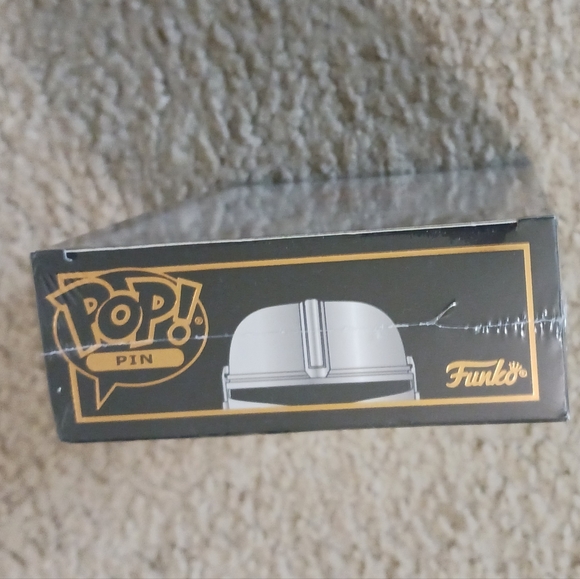 NEW Funko Pop Pin Disney Star Wars Mandalorian with Grogu #SE (Special Edition) - Picture 6 of 6
